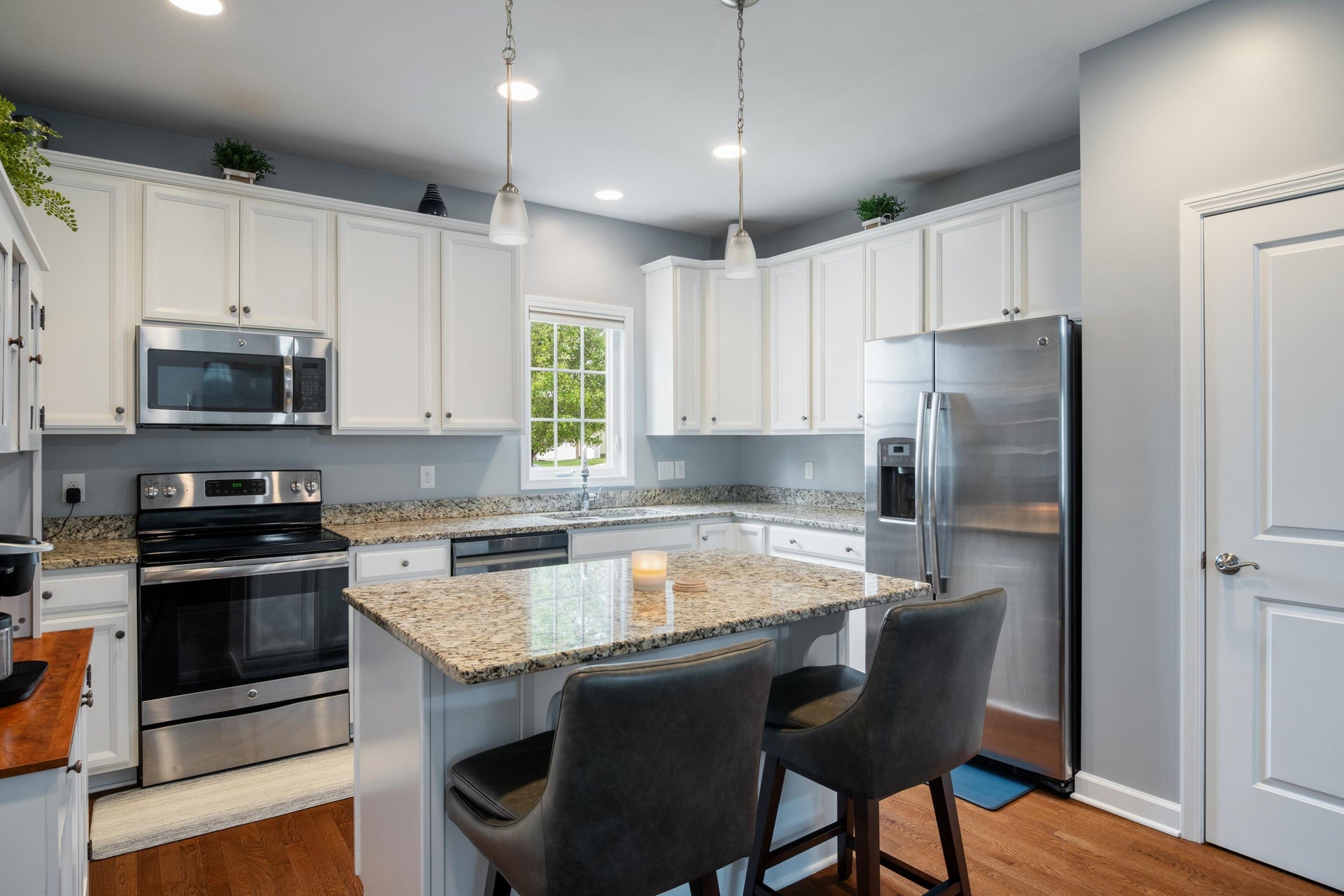 500 DEW DROP Lane, Christiansburg, VA 24073