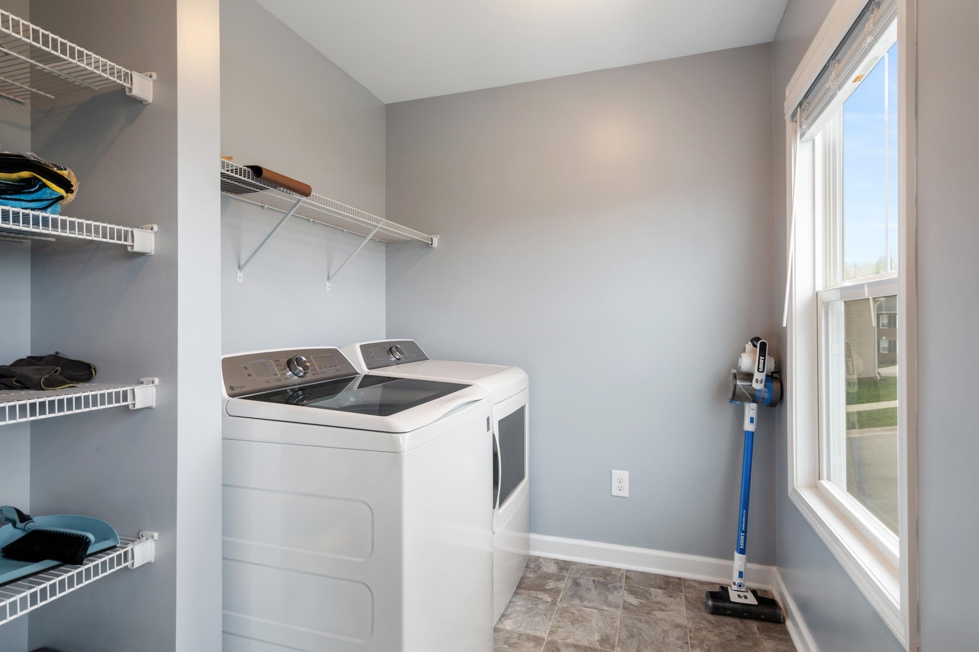 500 DEW DROP Lane, Christiansburg, VA 24073