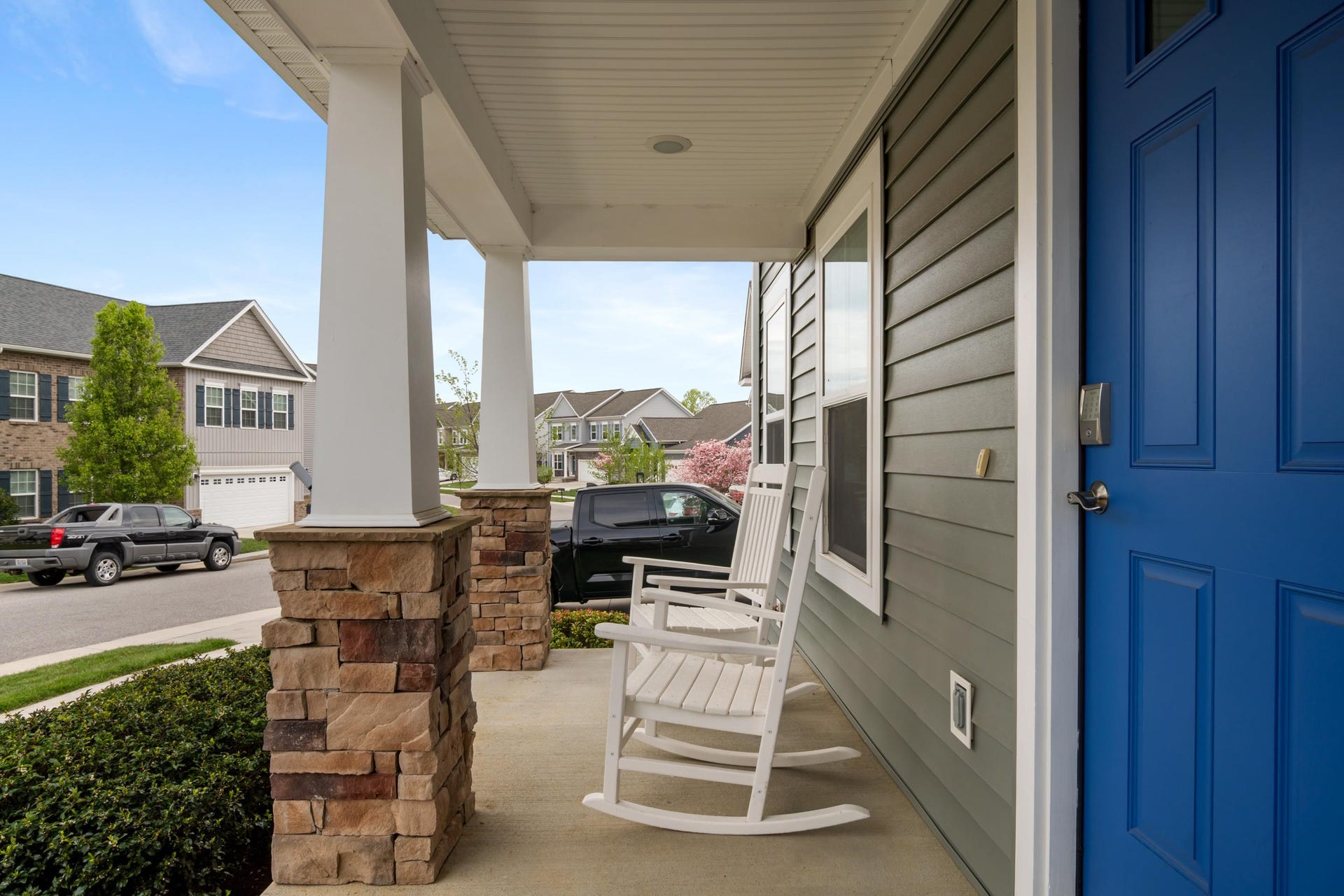 500 DEW DROP Lane, Christiansburg, VA 24073