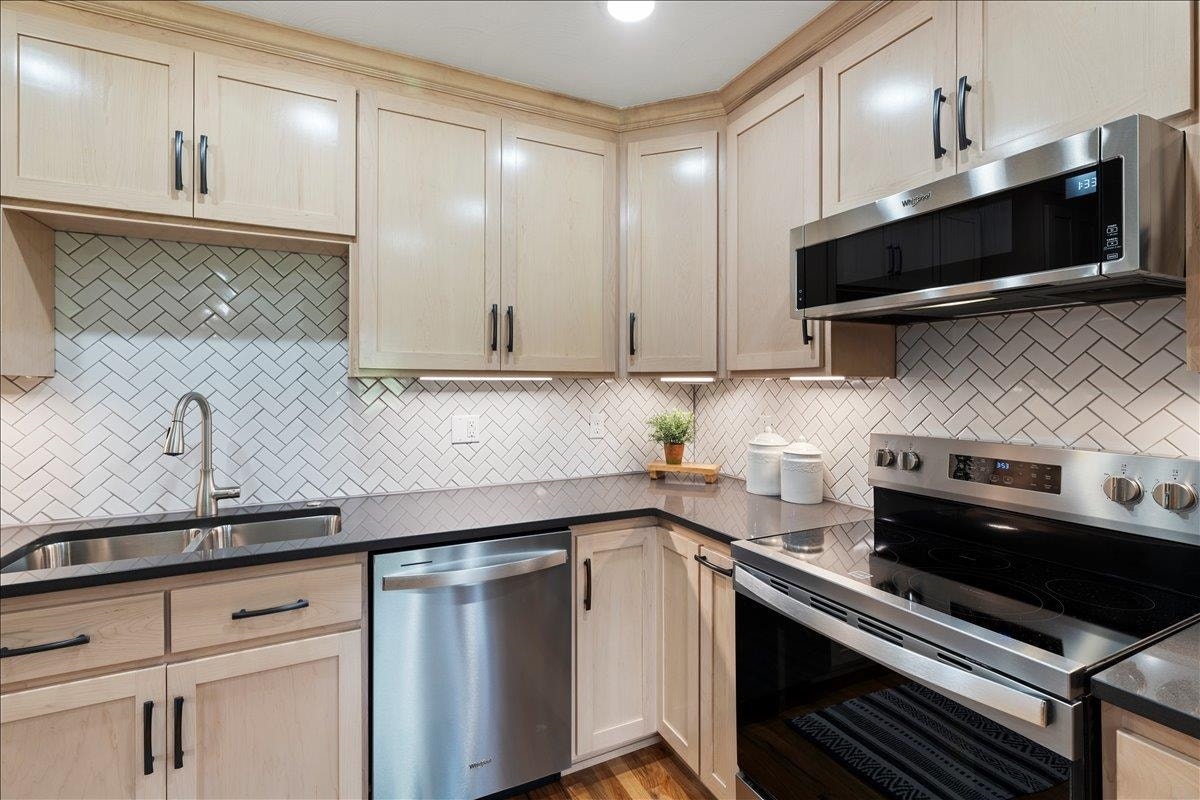 490 Sunnyside Lane, Christiansburg, VA 24073