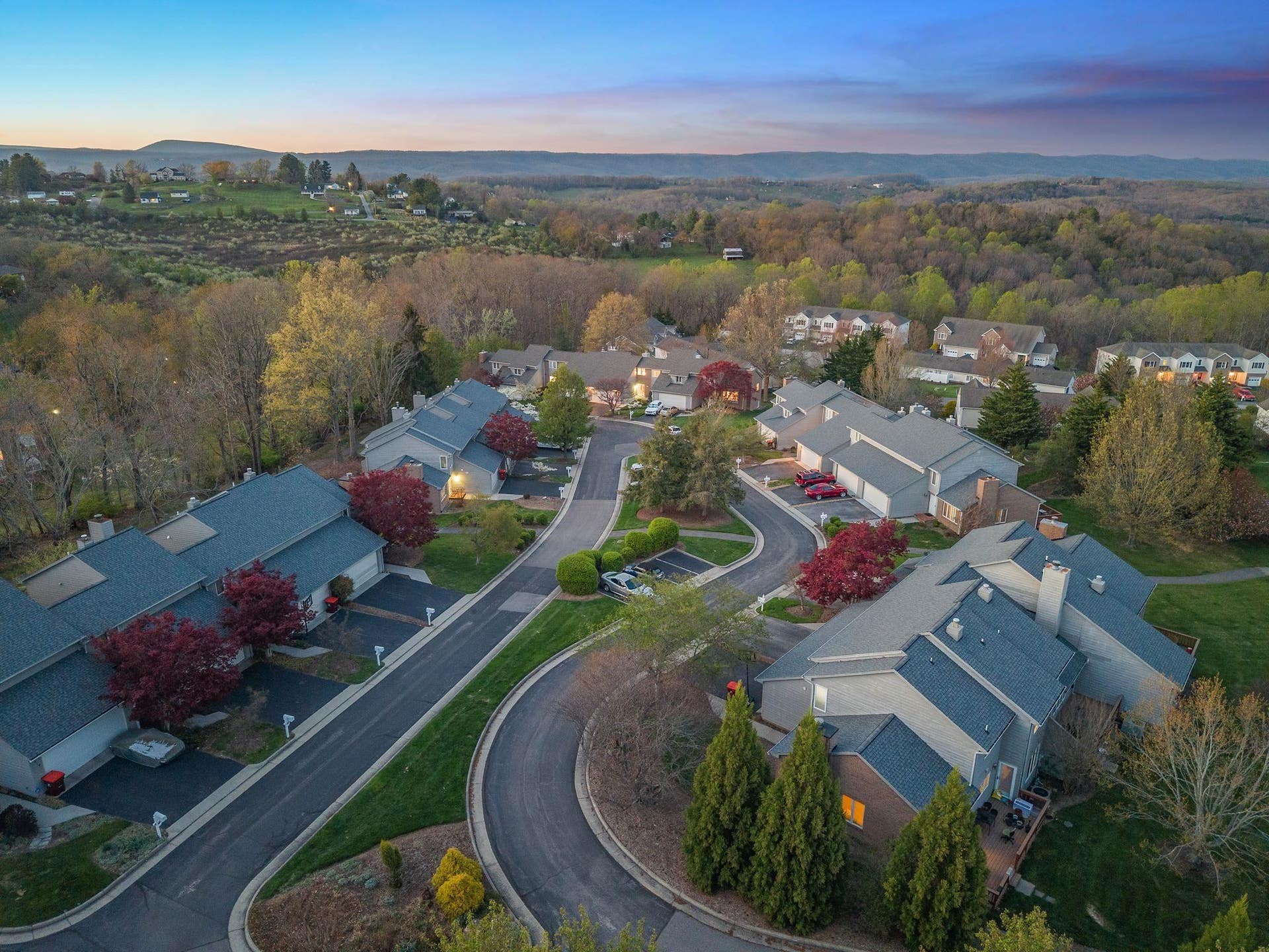 205 Woods Edge Court, Blacksburg, VA 24060