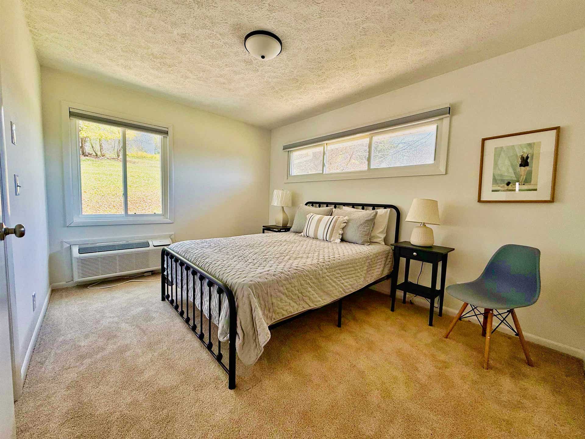 6738 LAKE Drive, Radford, VA 24141