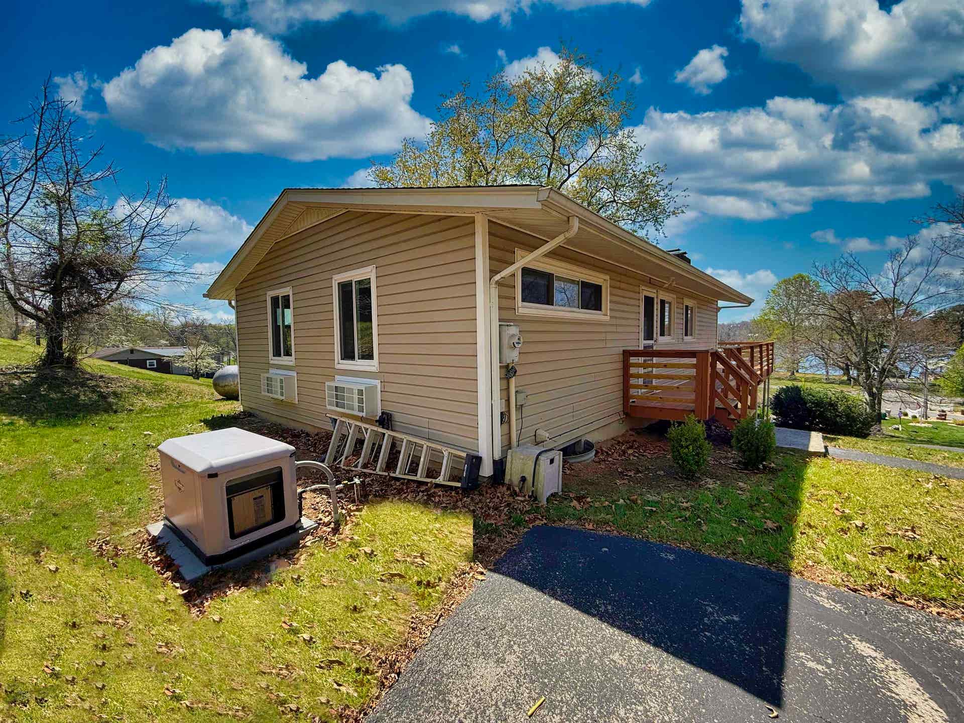 6738 LAKE Drive, Radford, VA 24141