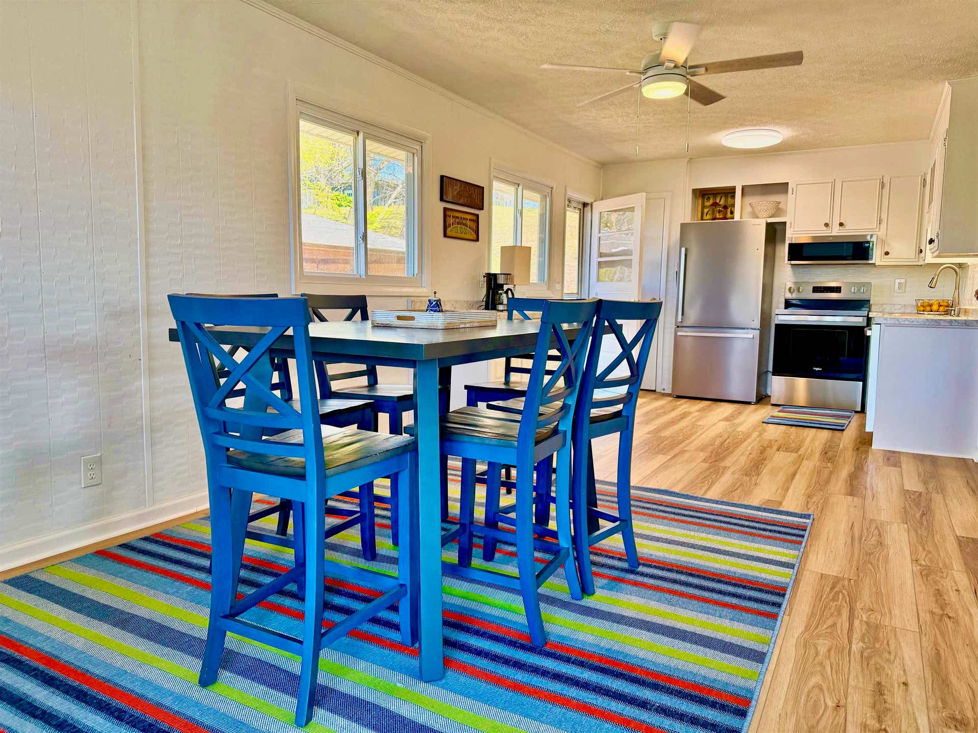 6738 LAKE Drive, Radford, VA 24141