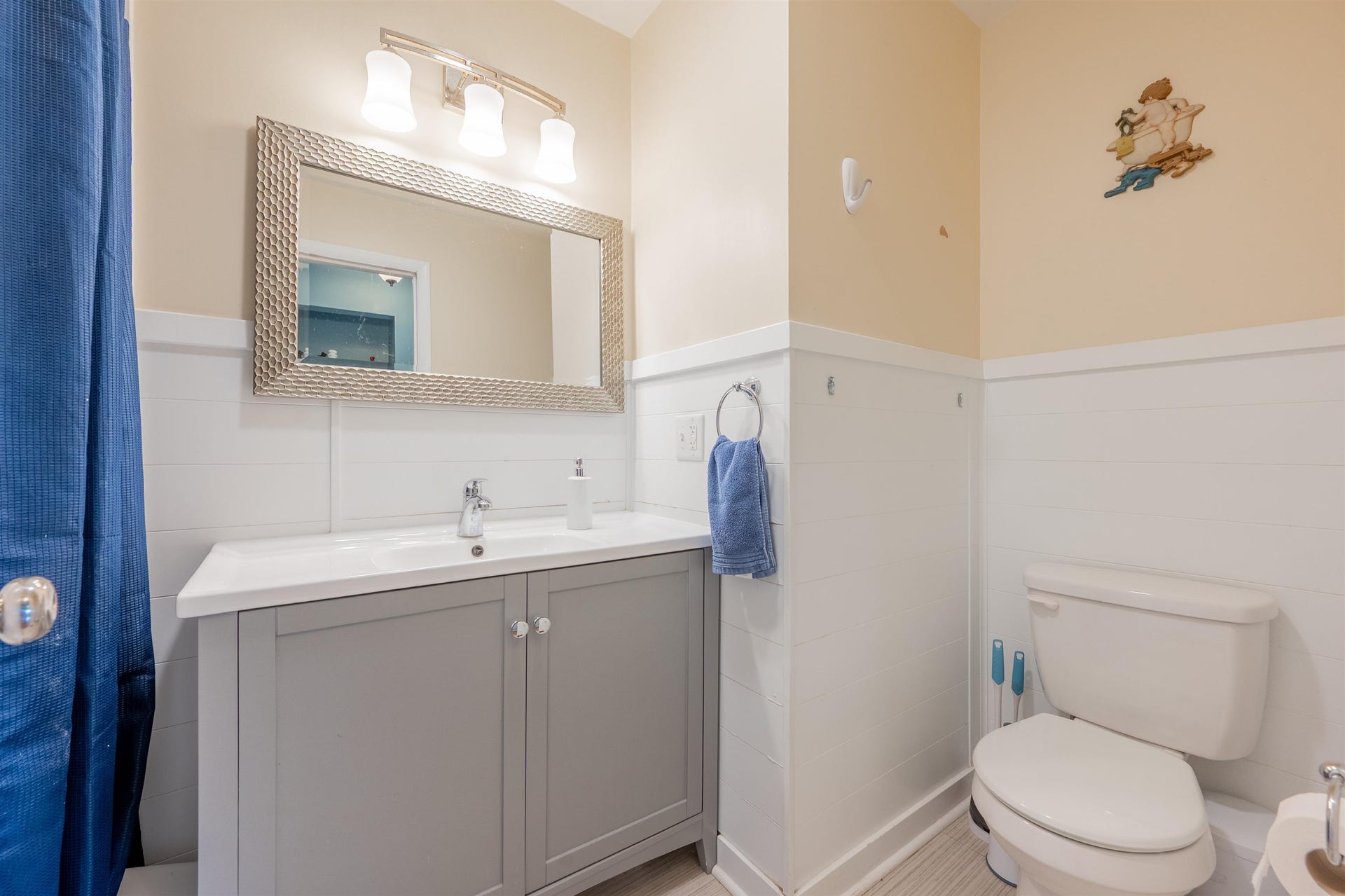 913 Locust Drive, Pearisburg, VA 24134