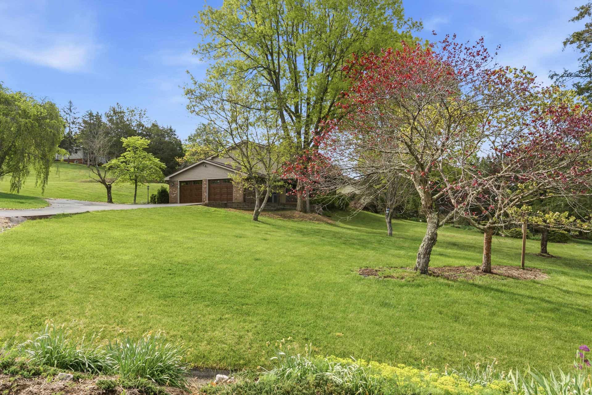 1721 Plank Drive, Blacksburg, VA 24060