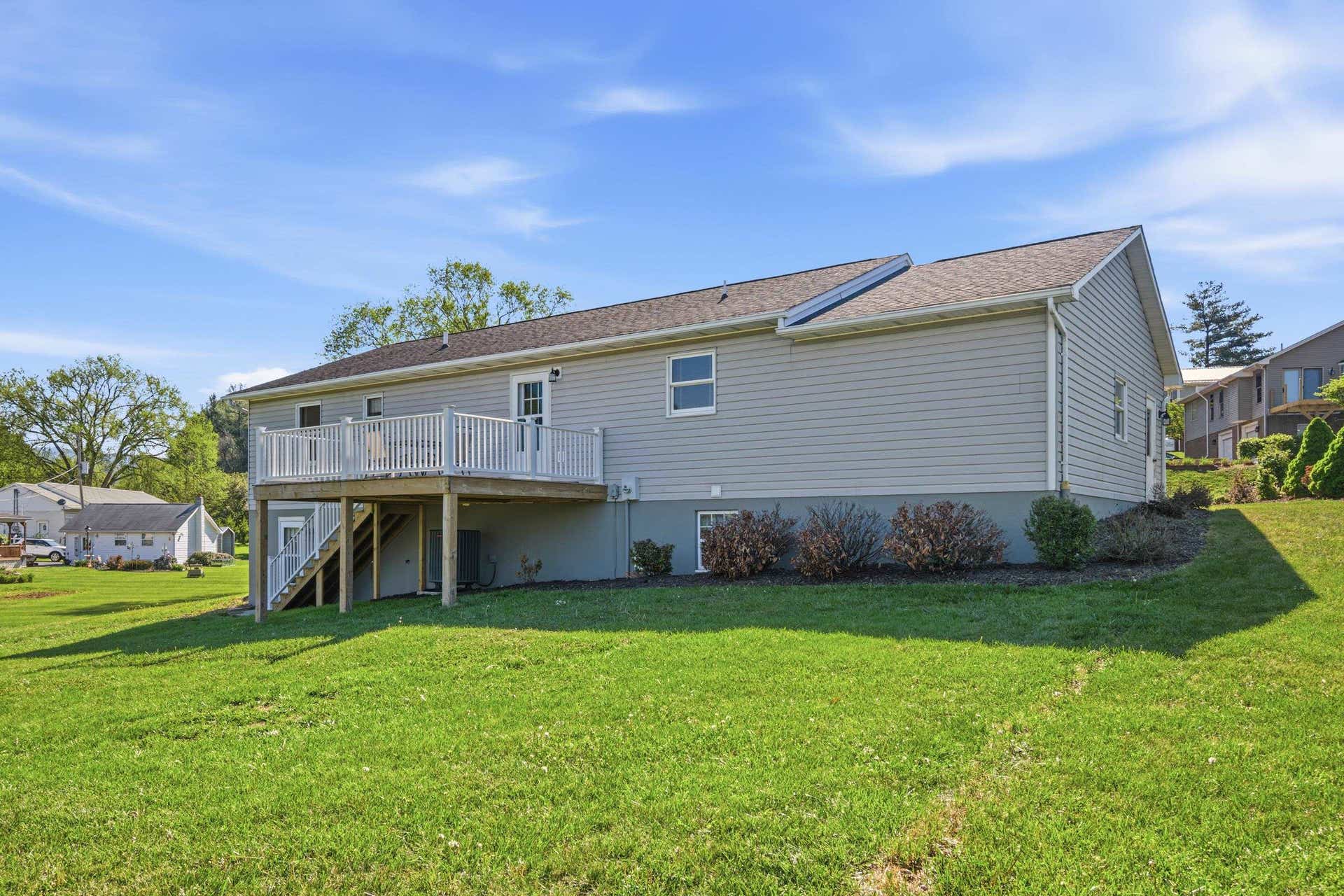 103 Huffman Drive, Pearisburg, VA 24134