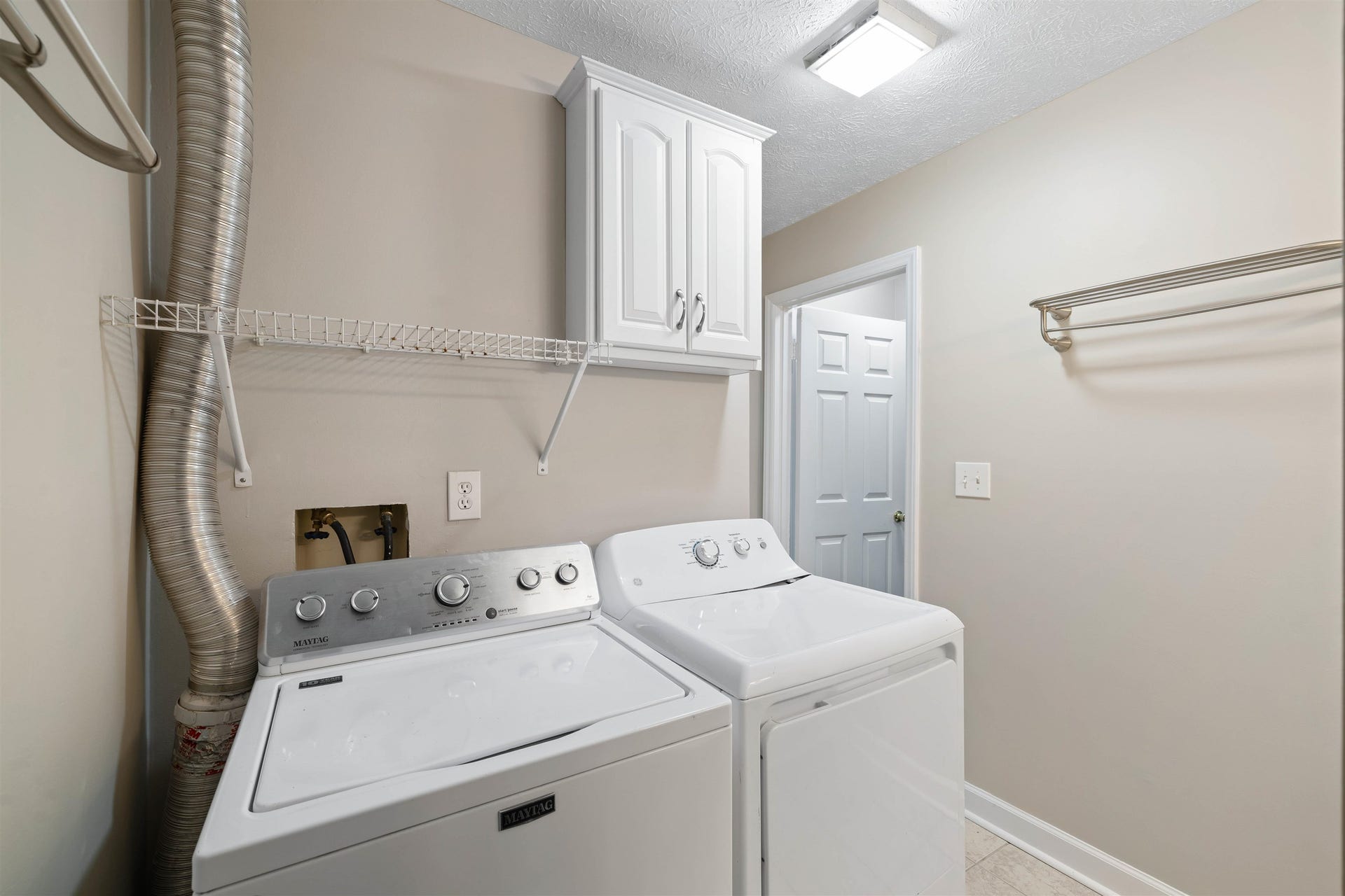 1406 GLADEWOOD Drive, Blacksburg, VA 24060