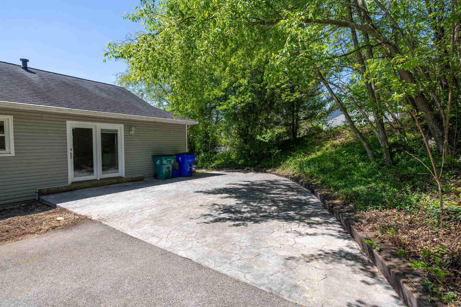 1406 GLADEWOOD Drive, Blacksburg, VA 24060