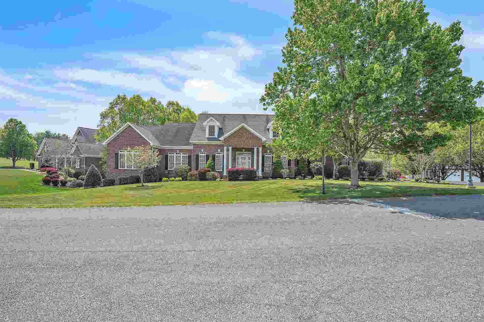 580 LORETTO Drive, Wytheville, VA 24382
