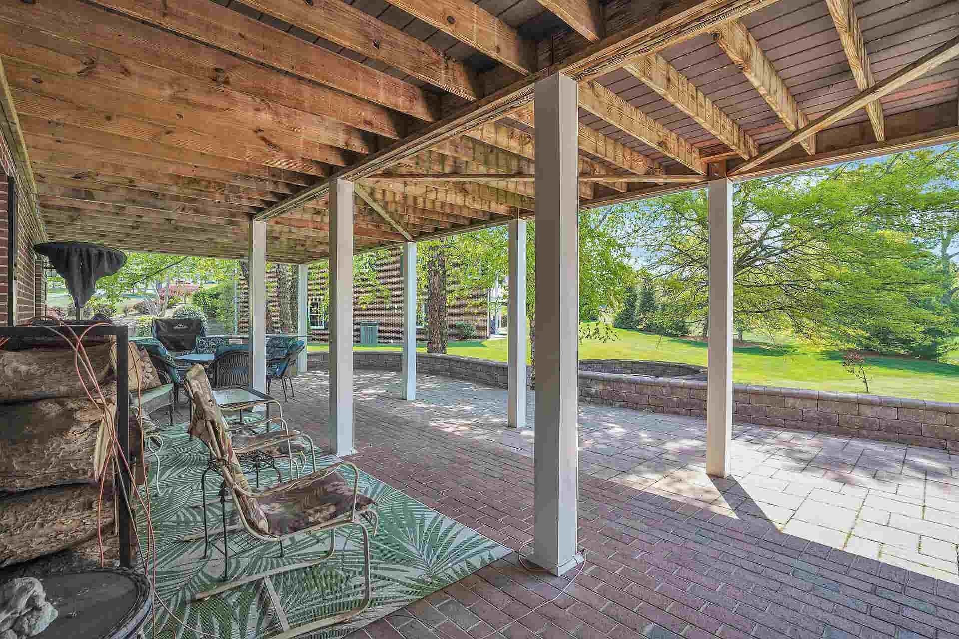 580 LORETTO Drive, Wytheville, VA 24382