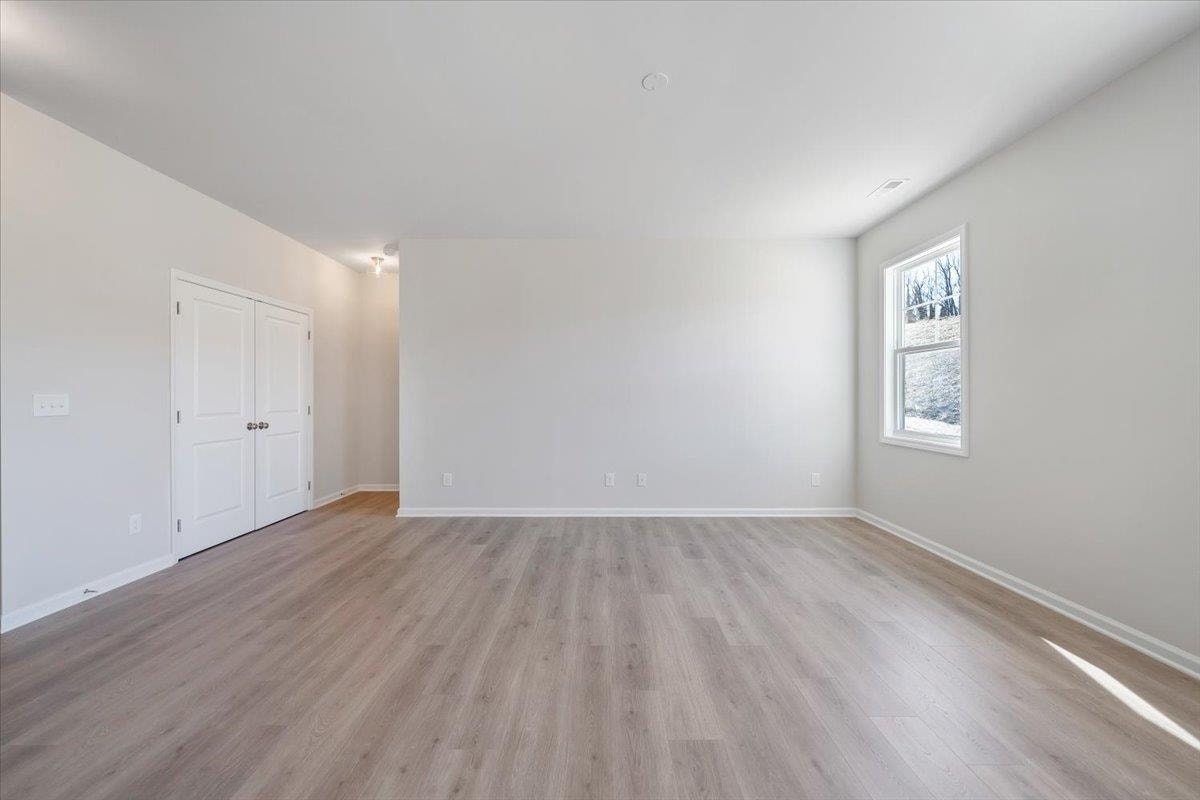 7355 King's Pointe Drive, Radford, VA 24141