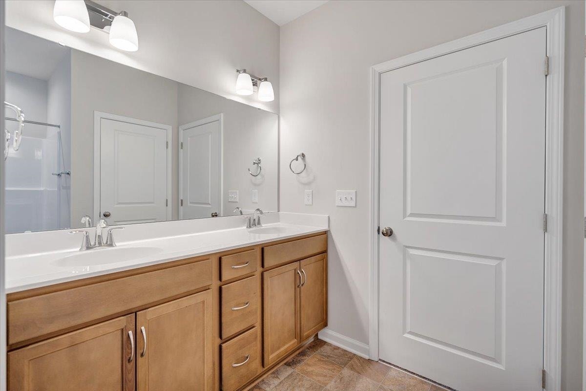7355 King's Pointe Drive, Radford, VA 24141