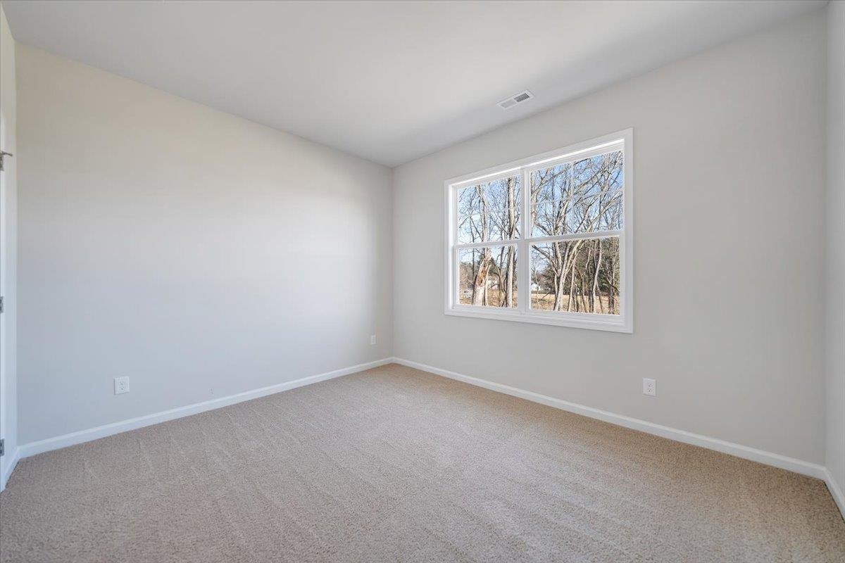 7355 King's Pointe Drive, Radford, VA 24141