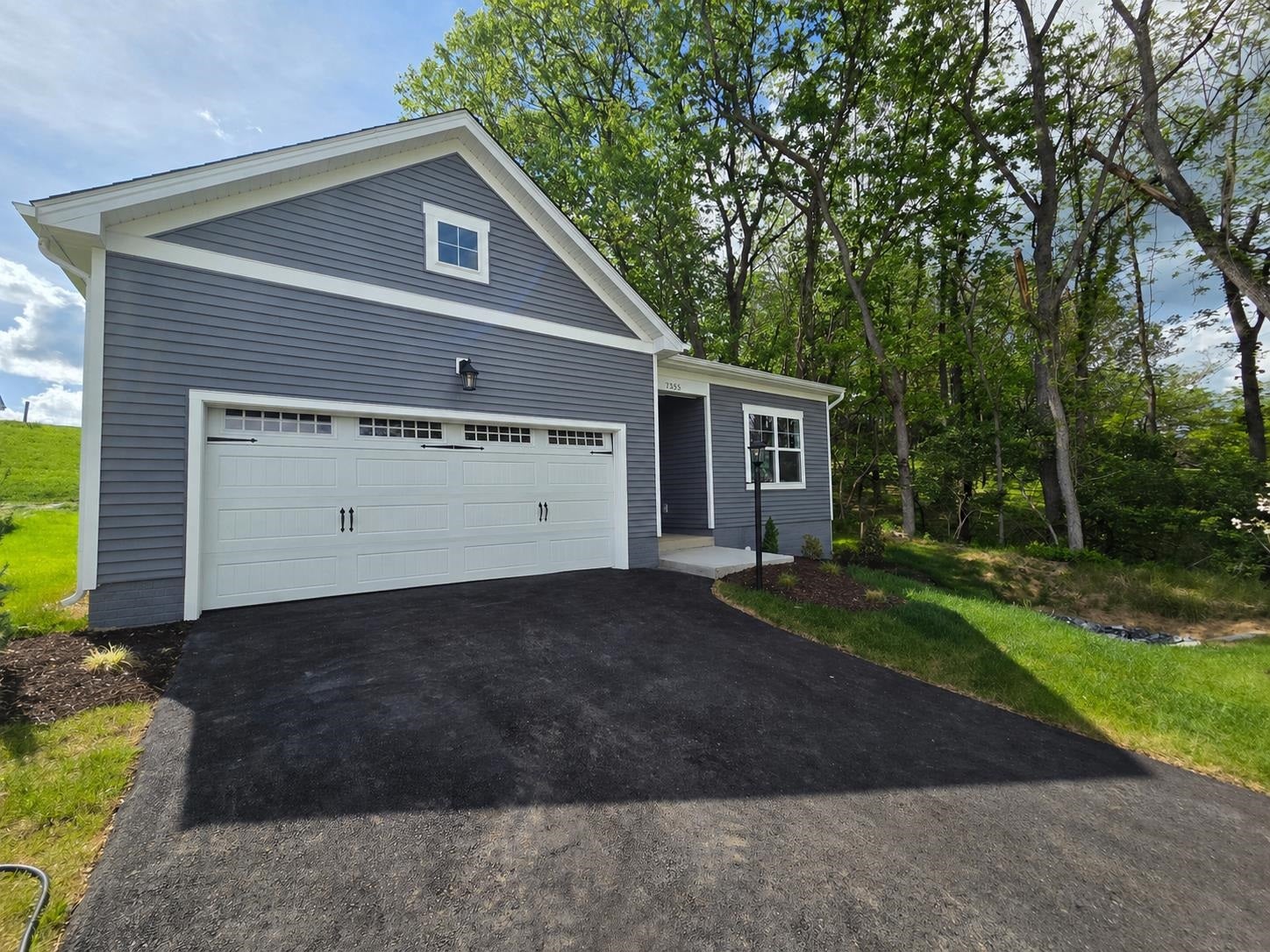7355 King's Pointe Drive, Radford, VA 24141