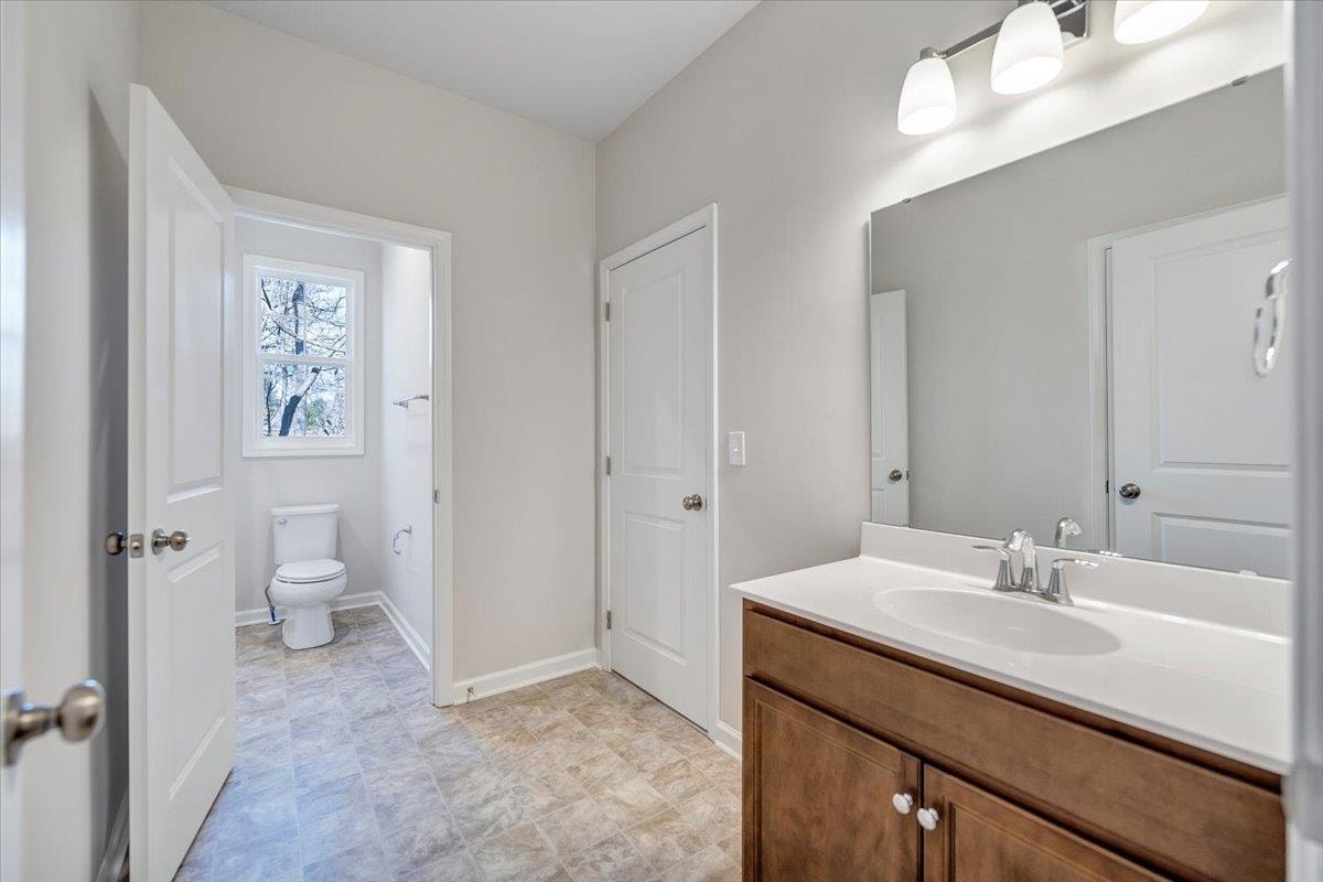 7355 King's Pointe Drive, Radford, VA 24141