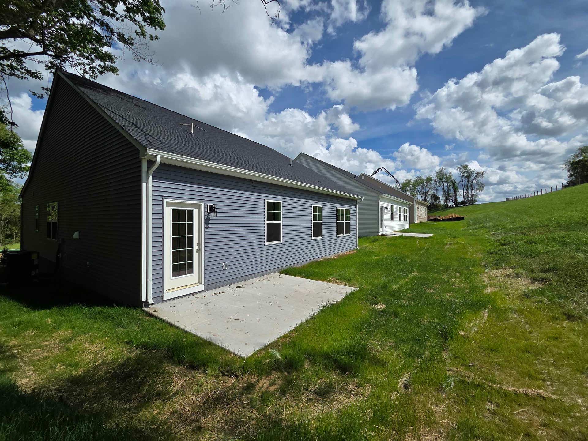 7355 King's Pointe Drive, Radford, VA 24141
