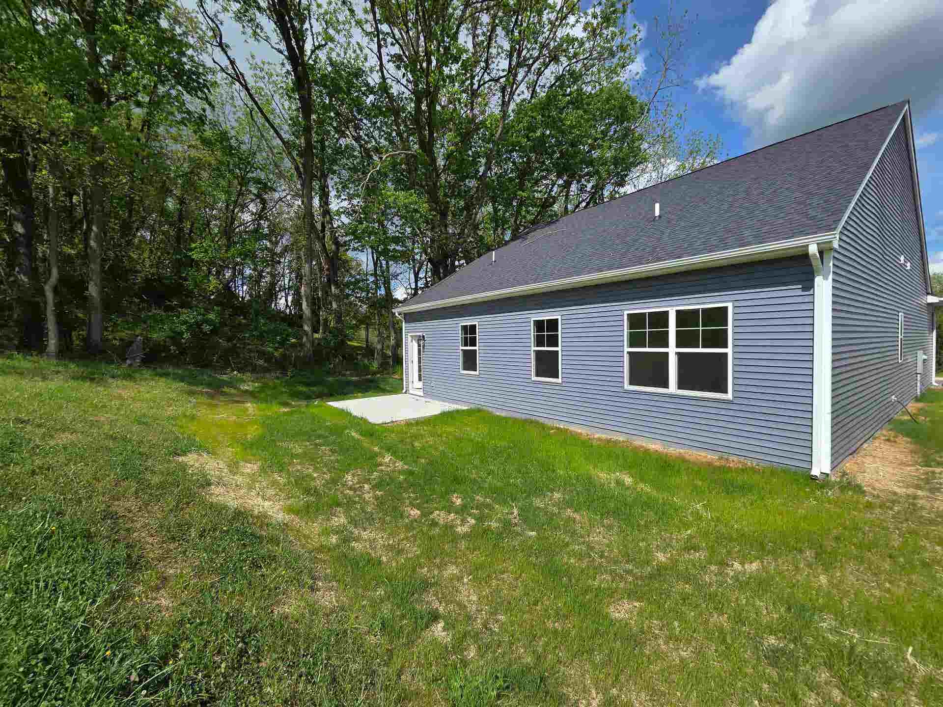 7355 King's Pointe Drive, Radford, VA 24141