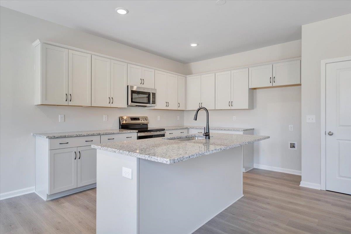 7355 King's Pointe Drive, Radford, VA 24141