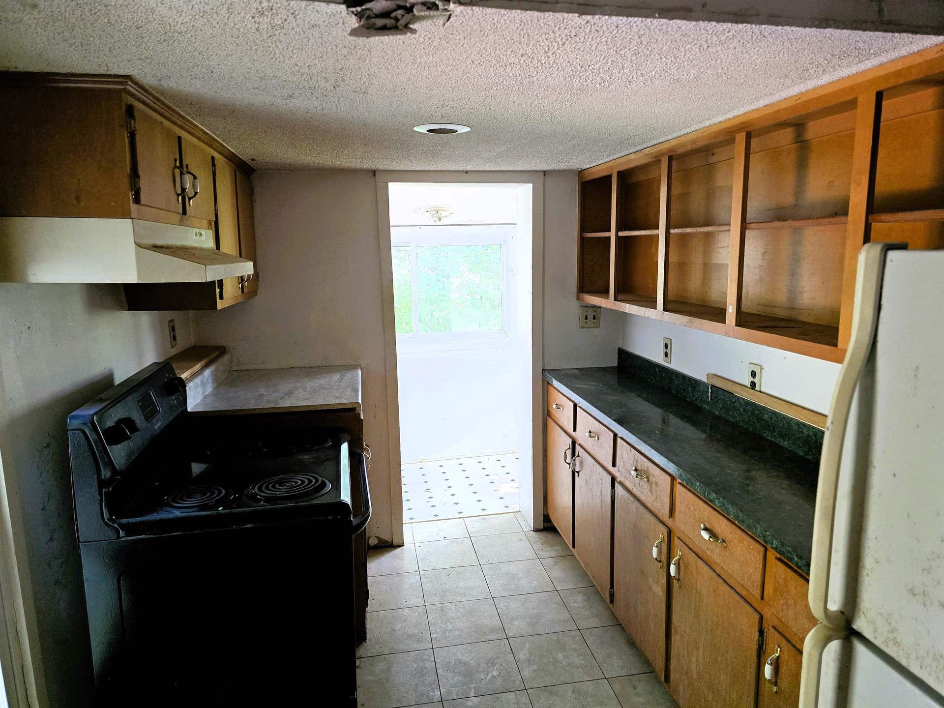 1104 WEST Street, Radford, VA 24141