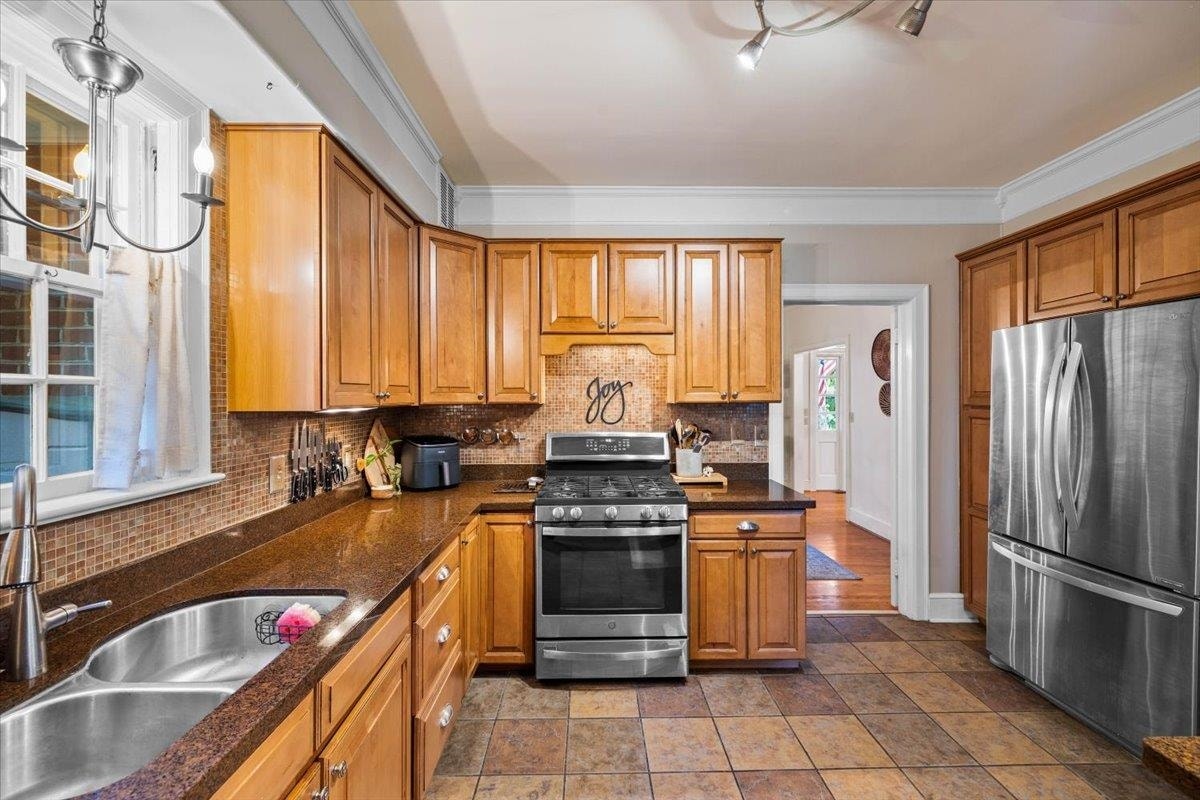 101 College Street, Christiansburg, VA 24073