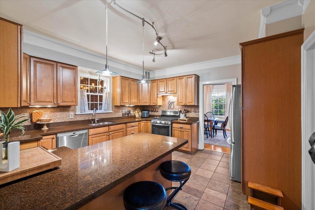101 College Street, Christiansburg, VA 24073