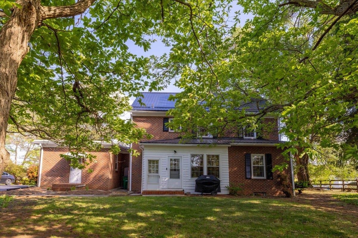 101 College Street, Christiansburg, VA 24073