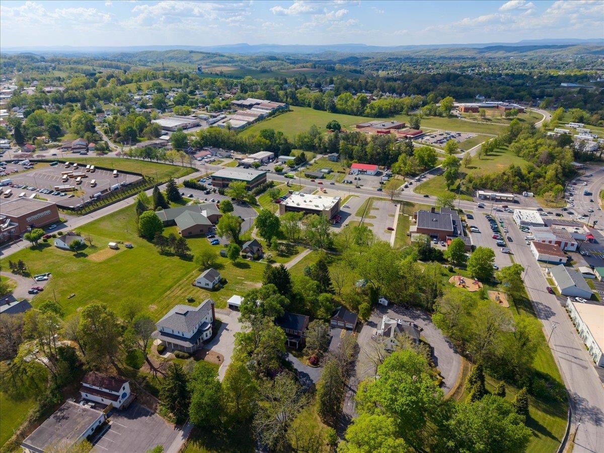 101 College Street, Christiansburg, VA 24073
