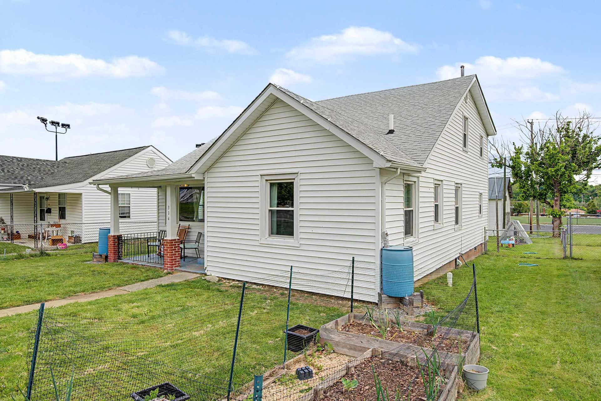 314 Clement Street, Radford, VA 24141