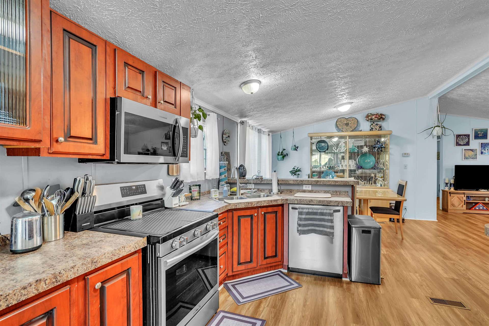 4290 Sunny View Heights Loop, Pulaski, VA 24301