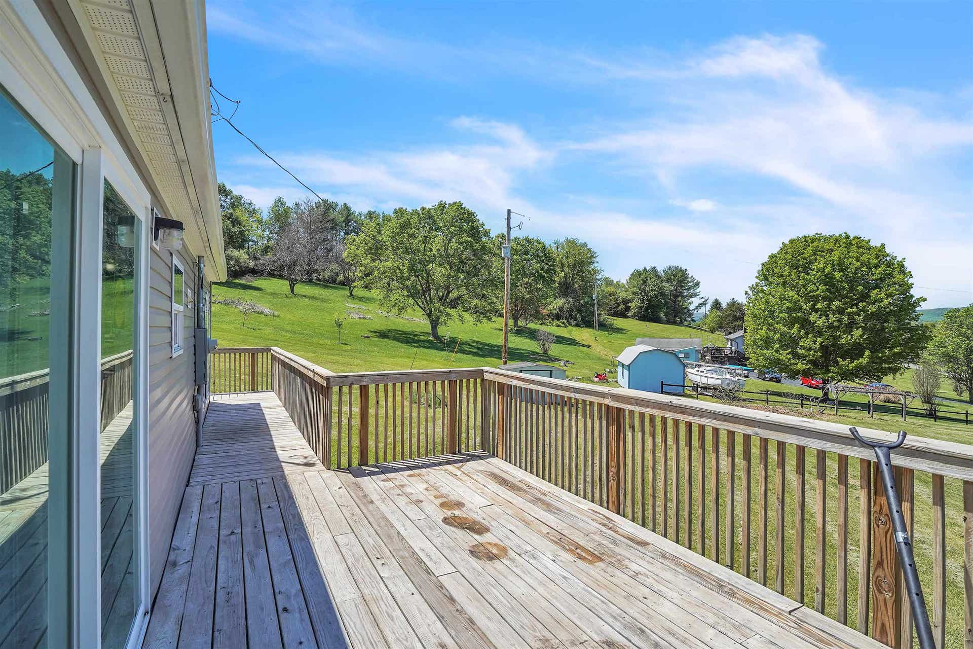 4290 Sunny View Heights Loop, Pulaski, VA 24301