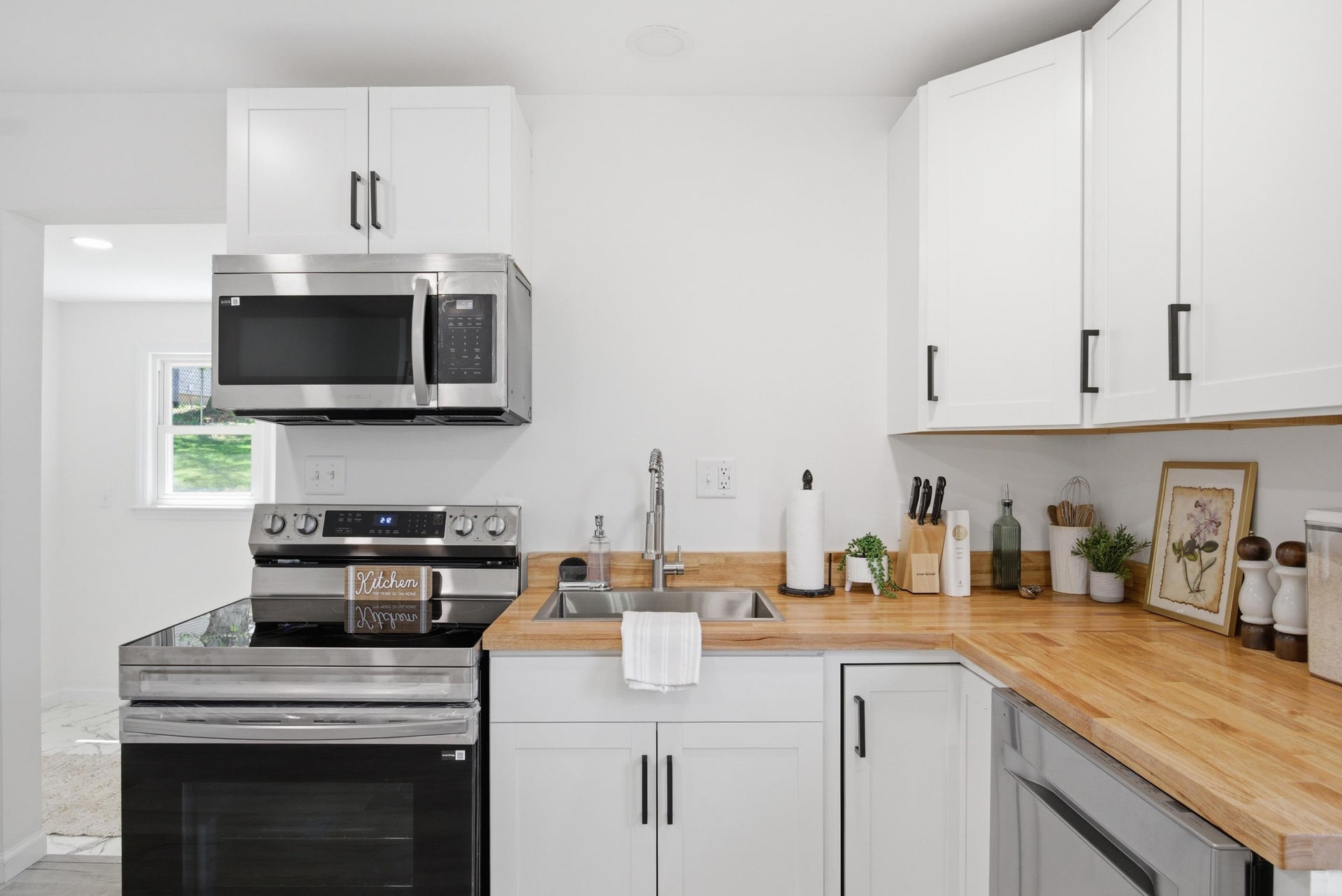 904 GILES Road, Blacksburg, VA 24060