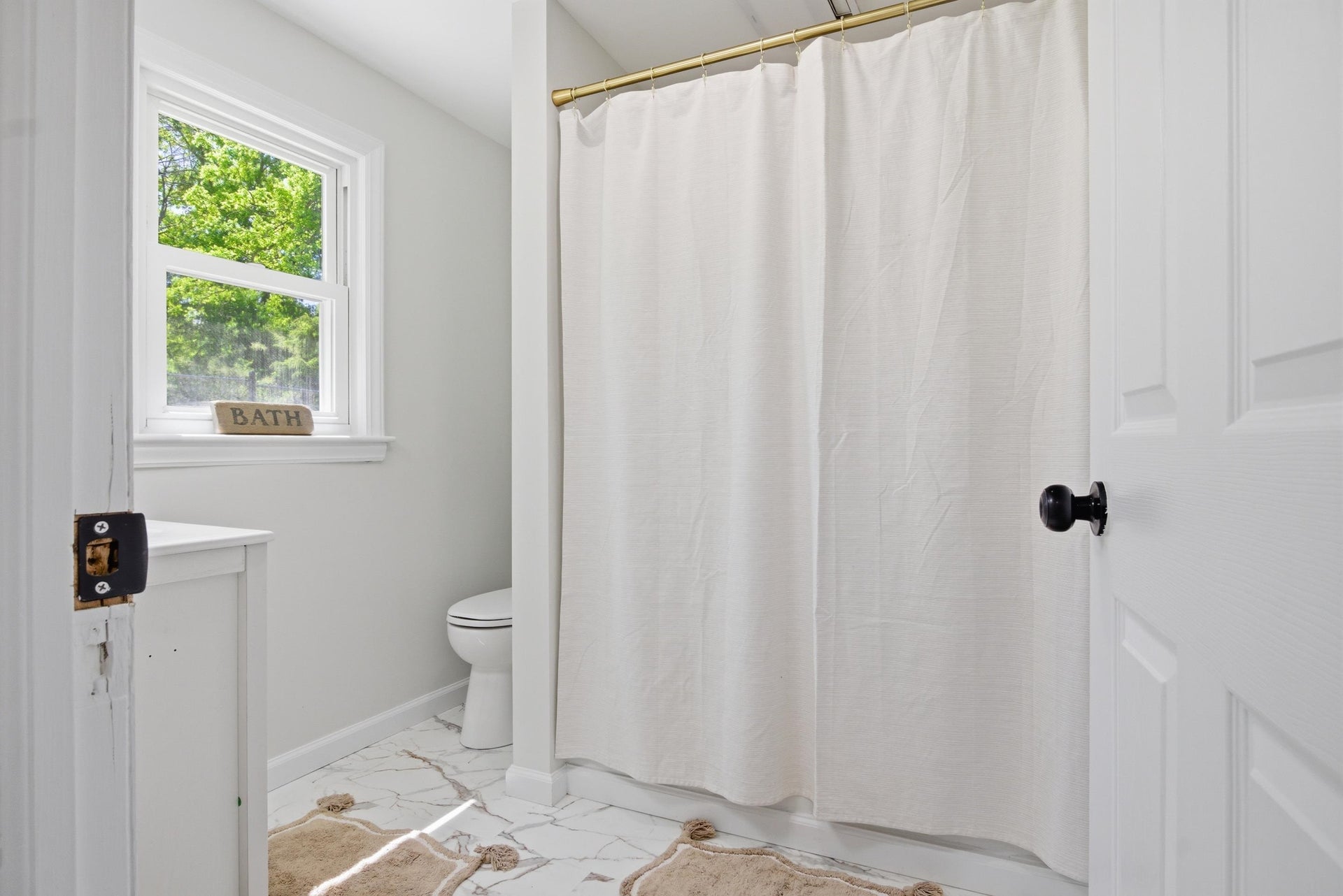 904 GILES Road, Blacksburg, VA 24060