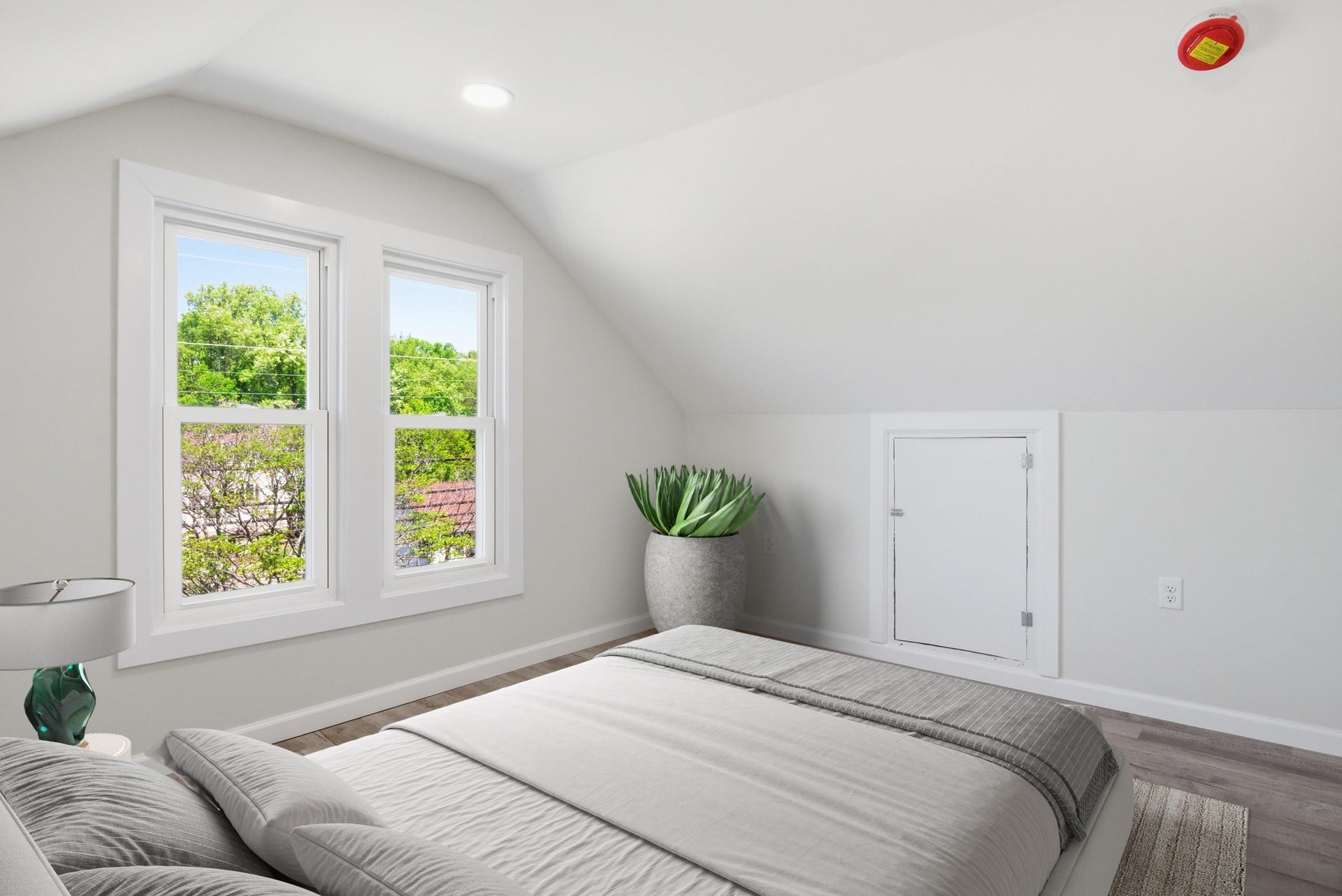 904 GILES Road, Blacksburg, VA 24060