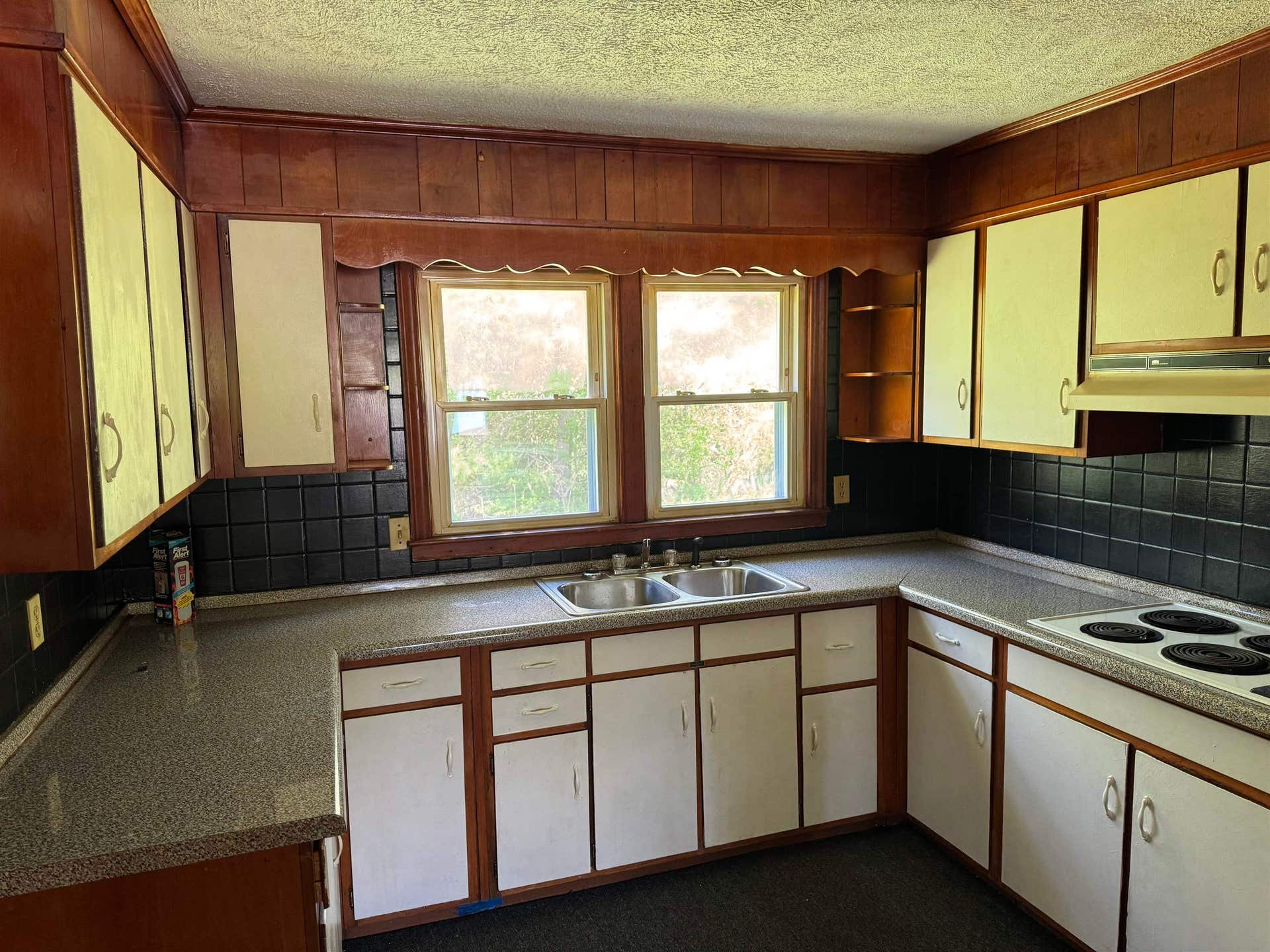 328 Mountain Drive, Pearisburg, VA 24134