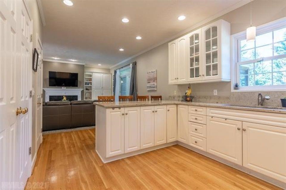 401 Hearthstone Drive, Blacksburg, VA 24060