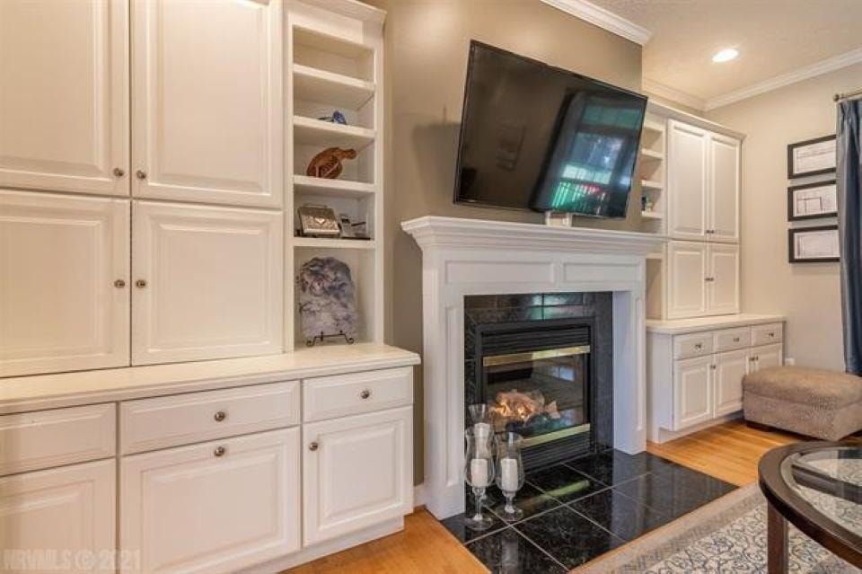 401 Hearthstone Drive, Blacksburg, VA 24060