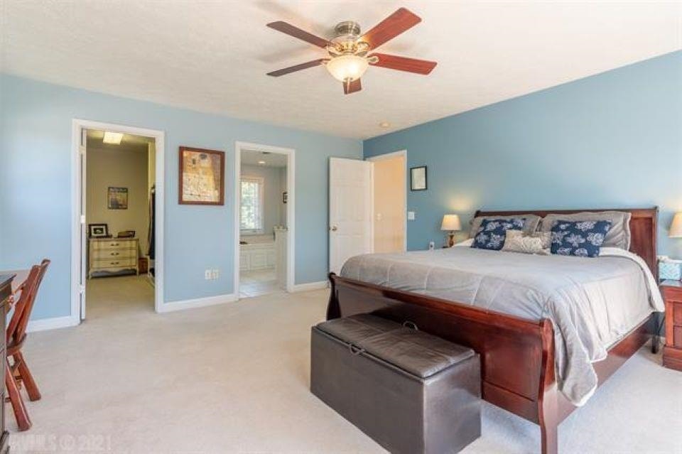 401 Hearthstone Drive, Blacksburg, VA 24060