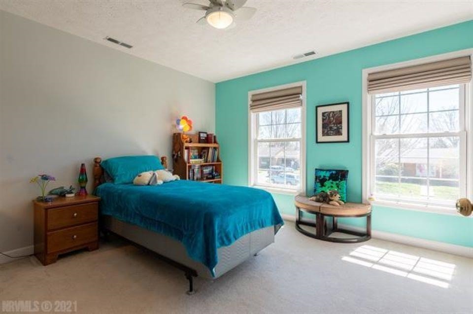 401 Hearthstone Drive, Blacksburg, VA 24060