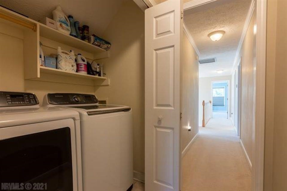 401 Hearthstone Drive, Blacksburg, VA 24060