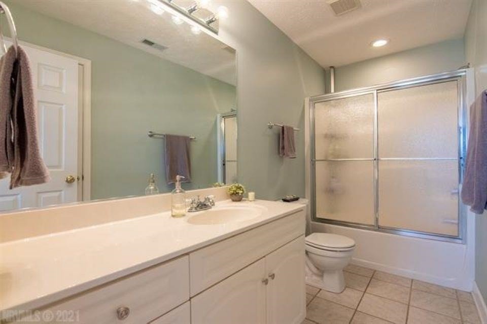 401 Hearthstone Drive, Blacksburg, VA 24060