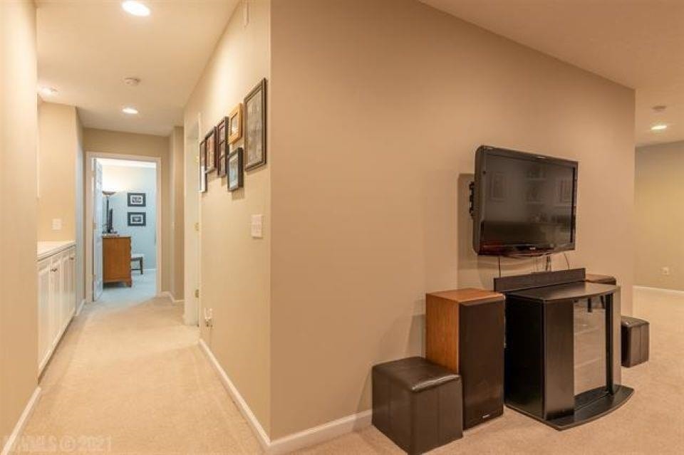 401 Hearthstone Drive, Blacksburg, VA 24060