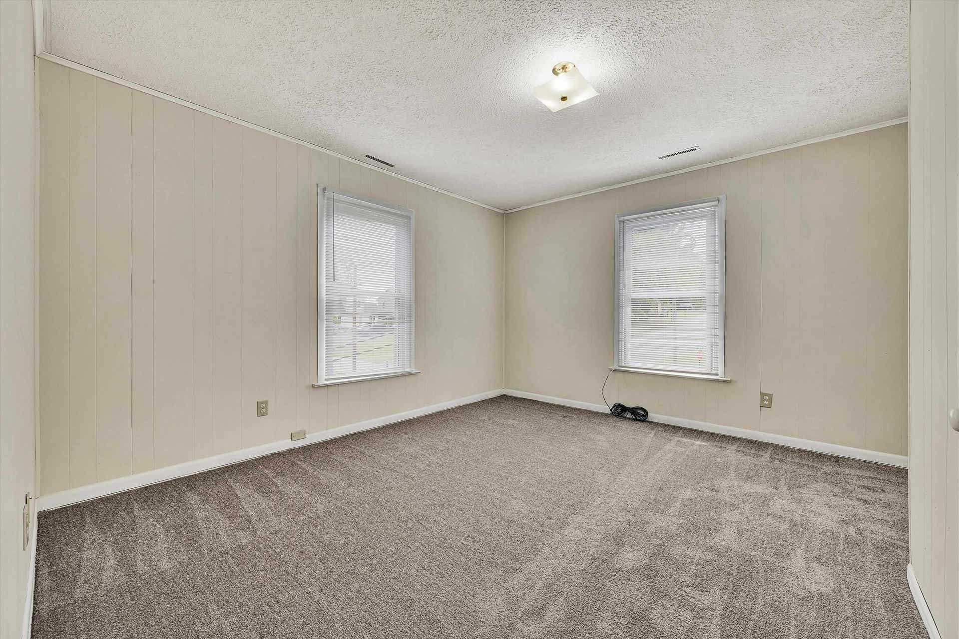 1201 4TH Street, Radford, VA 24141