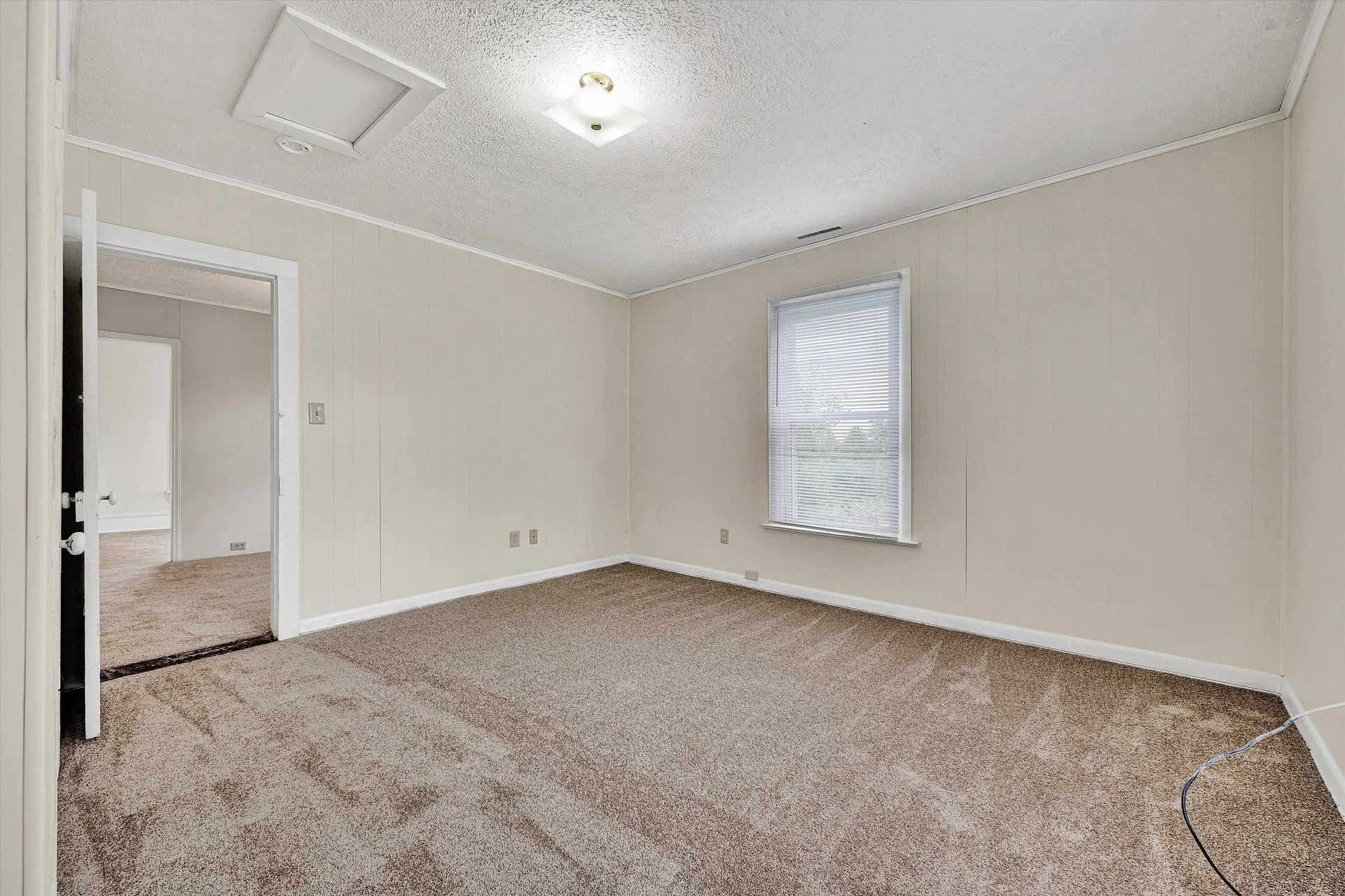 1201 4TH Street, Radford, VA 24141