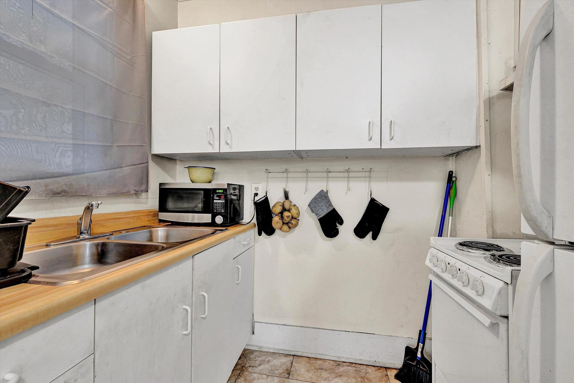 1201 4TH Street, Radford, VA 24141