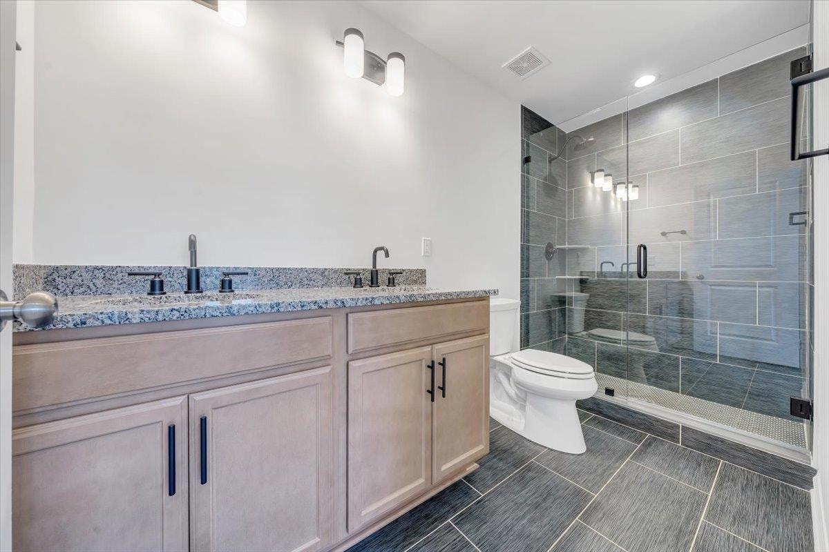 2137 McCarters Way, Blacksburg, VA 24060