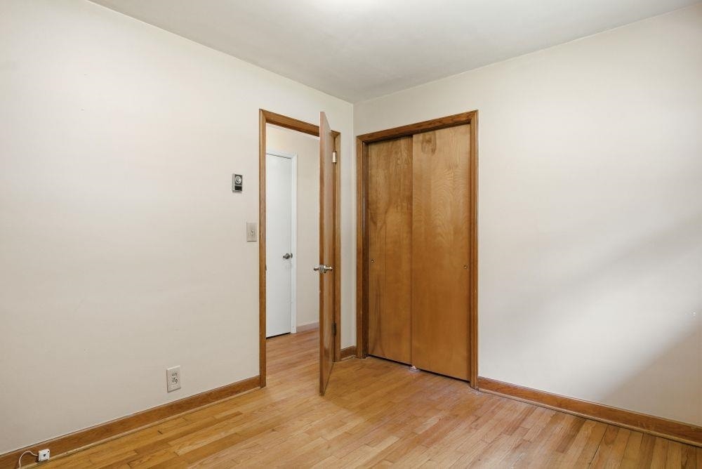 1961 Wolf Creek Road, Narrows, VA 24124