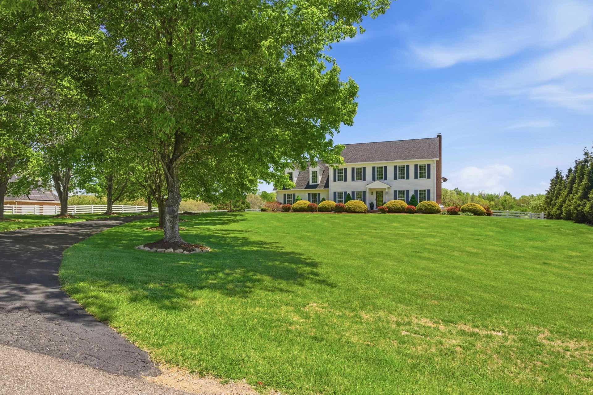 1305 Red Hawk Run, Christiansburg, VA 24073