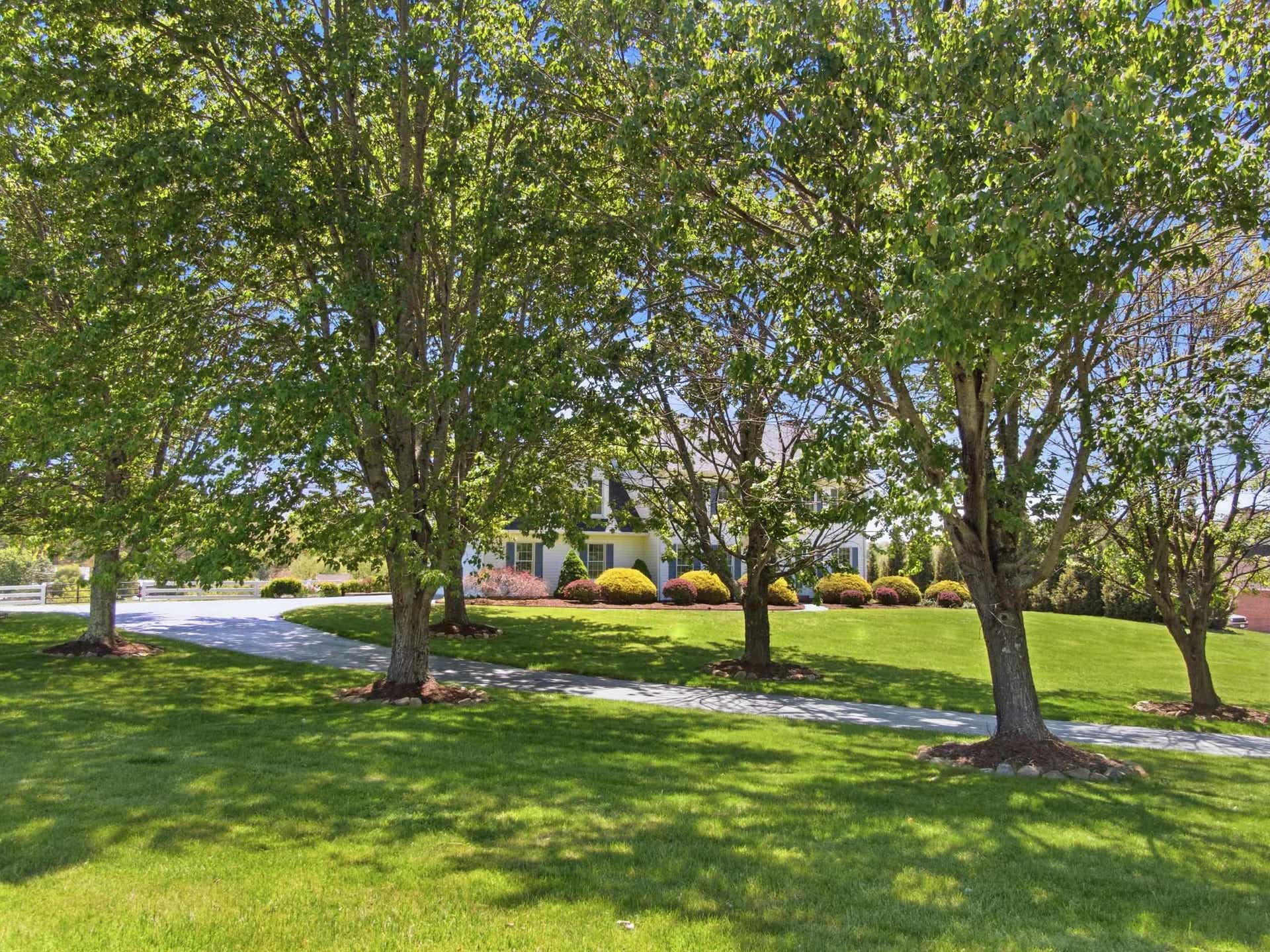 1305 Red Hawk Run, Christiansburg, VA 24073