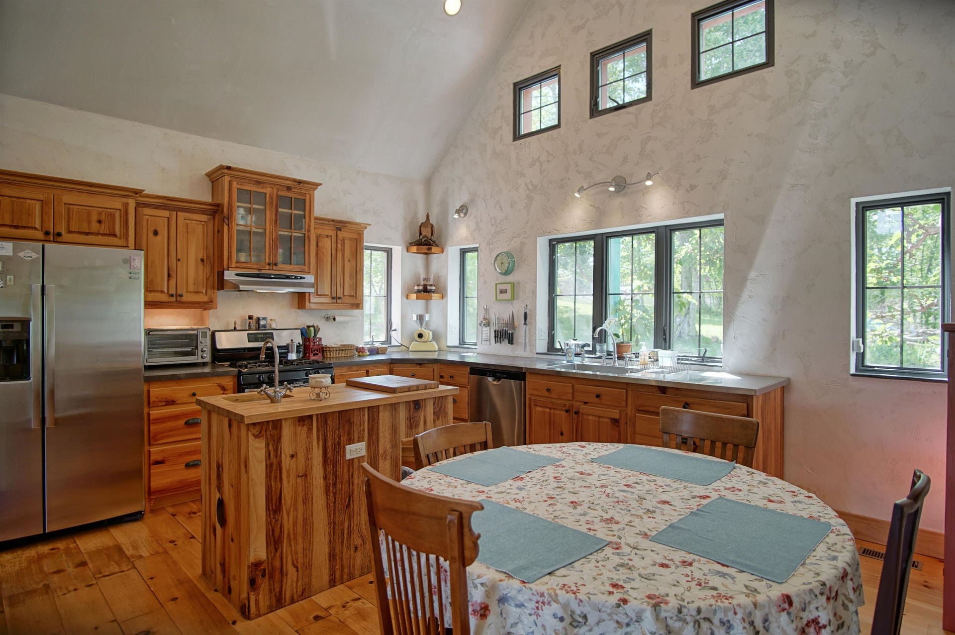 6230 Lilly Road, Blacksburg, VA 24060